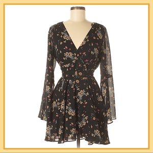 🎈🆕 Free People Floral Dress